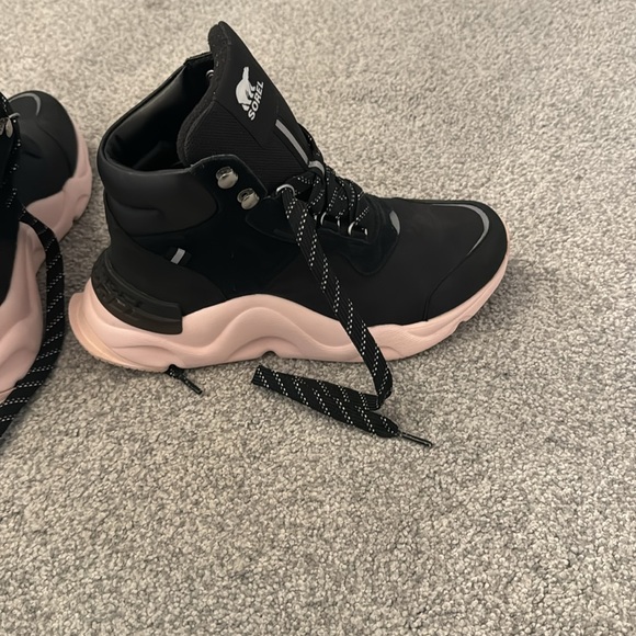 Sorrel winter boots - Picture 3 of 4